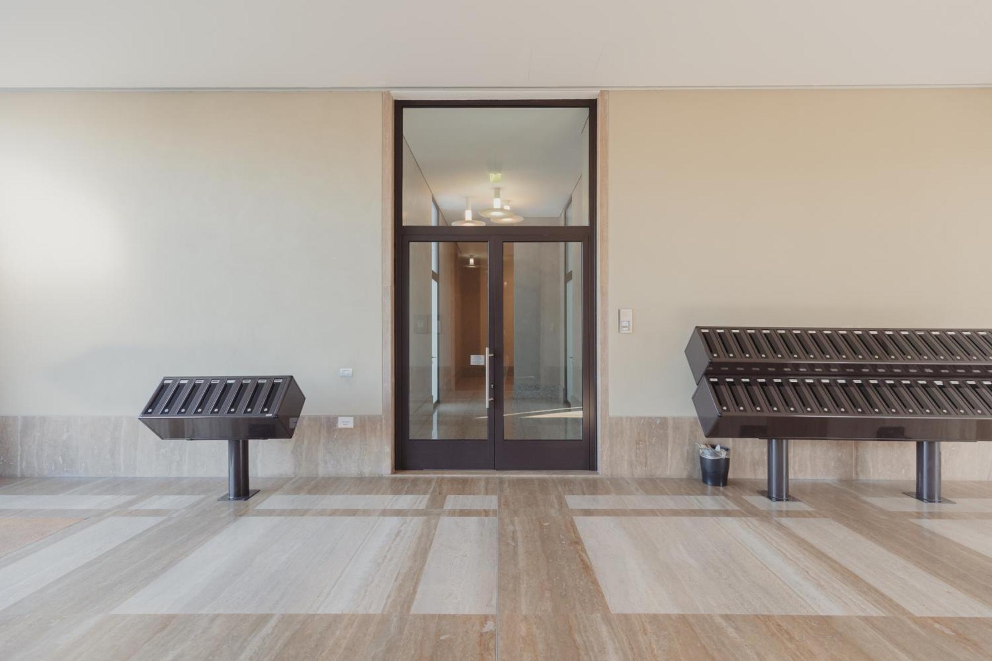 Gohost - Modern Apartments With Private Terrace Near Duomo Appartement Milan