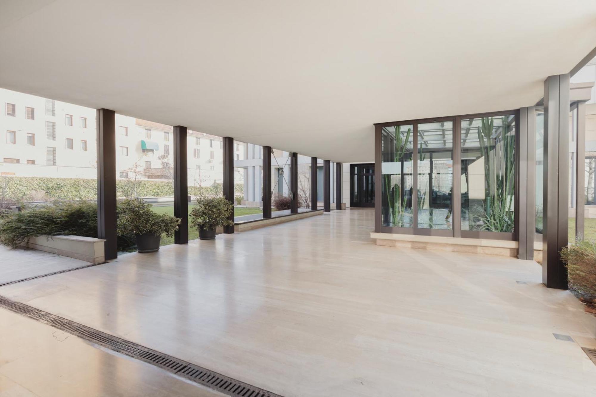 Gohost - Modern Apartments With Private Terrace Near Duomo