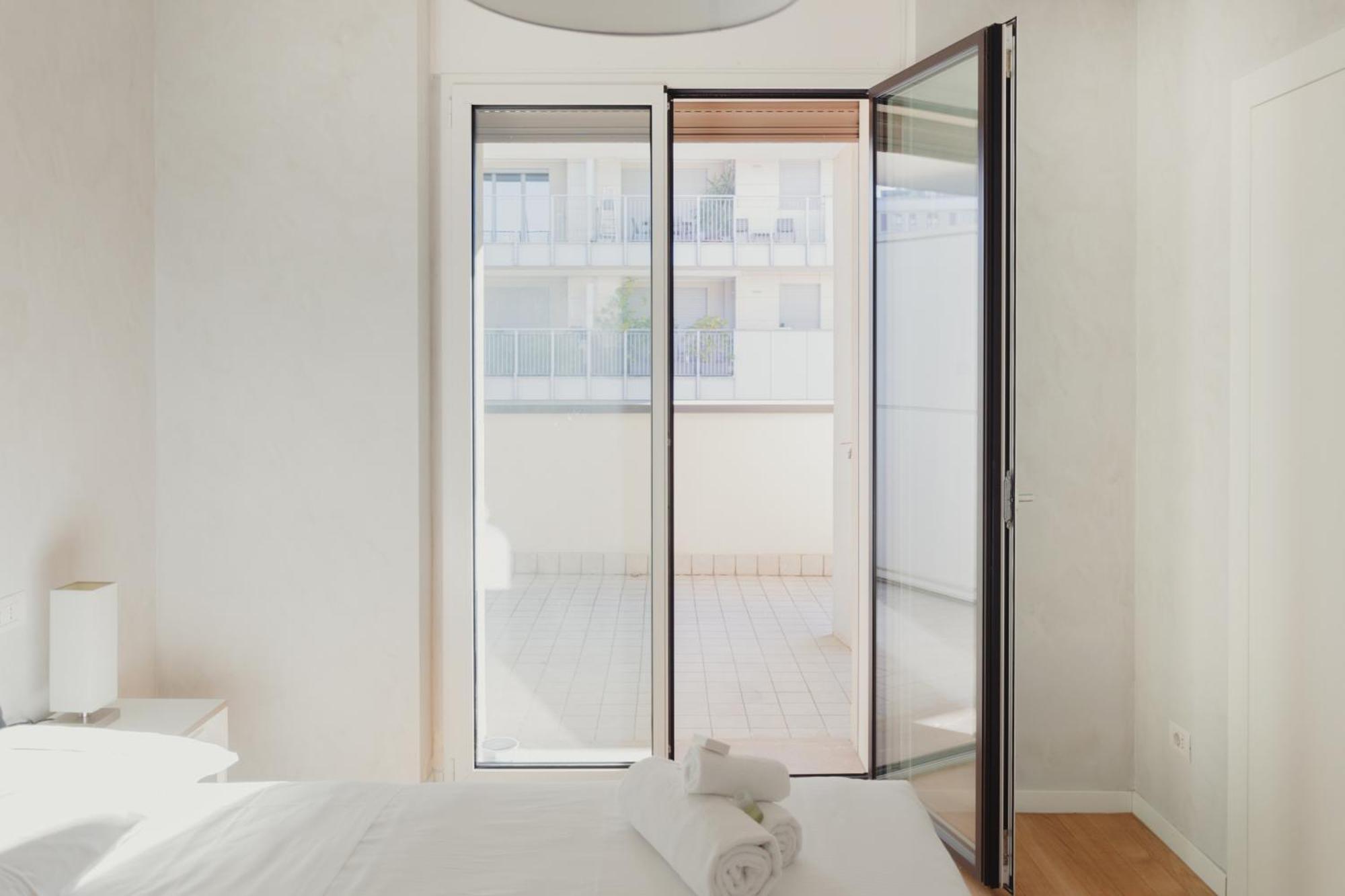 Gohost - Modern Apartments With Private Terrace Near Duomo *